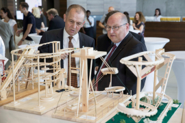 Dipl.-Ing.Univ. Michael Kordon, 1. Vizepräsident und Dr.-Ing. Ulrich Scholz, Vorstandsmitglied der Bayerischen Ingenieurekammer-Bau