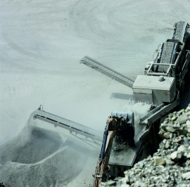 Feinmaterial als kritische Fraktion von Bauabbruch. © Fraunhofer UMSICHT