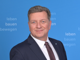 Verkehrsminister Christian Bernreiter. Foto: Atelier Krammer / StMB