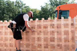 Das Zirkuläre Massivholz Bausystem von TRIQBRIQ im Einsatz. Foto: TRIQBRIQ AG