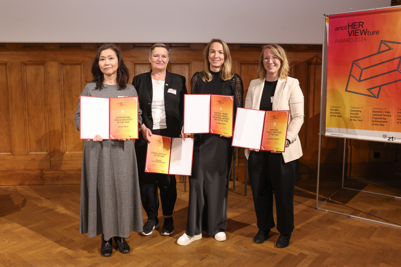 Die Preisträgerinnen (v.l.n.r.): Miyuki Inoue, Susanne Veit-Aschenbrenner, Johanna Arnold, Eva Maria Hierzer. Foto: Katharina Schiffl / BKZT 