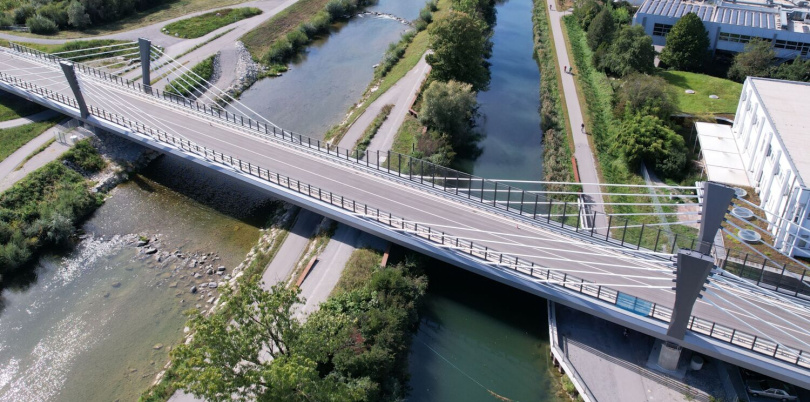 B15 Westumfahrung mit der Brücke über die Mangfall und den Mangfallkanal in Rosenheim. Foto: Ingenieurbüro GRASSL