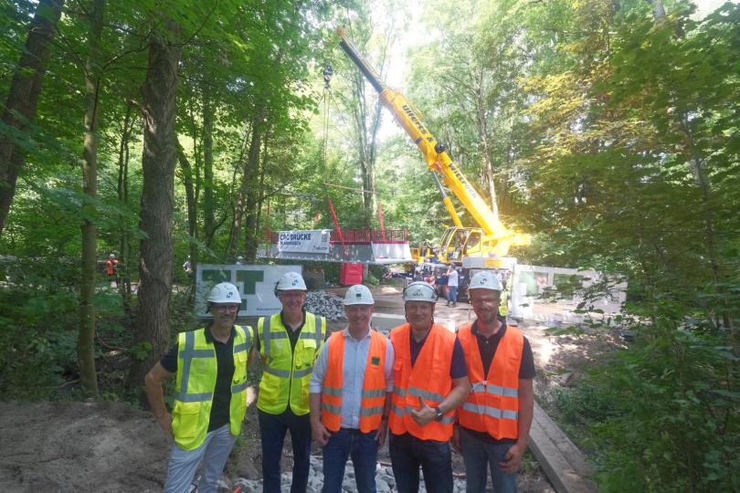 Deutschlands erste Modulbrücke mit vorgespanntem Carbonbeton 