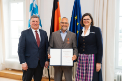 Bundesverdienstkreuz für Bauwissenschaftler Prof. Dr.-Ing. Klaus Sedlbauer
