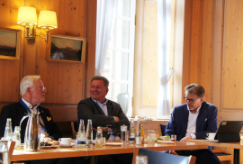 Parlamentarisches Frühstück mit Abgeordneten der CSU Landtagsfraktion.