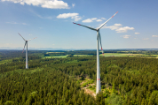 Bayerns Wirtschaftsminister Hubert Aiwanger fordert vom Bund mehr Tempo bei der Energiewende
