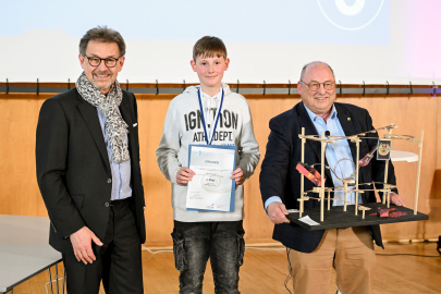 Platz 3: Highway to hell von Janik Heerlein, 12 Jahre, Armin-Knab-Gymnasium Kitzingen, 7. Klasse