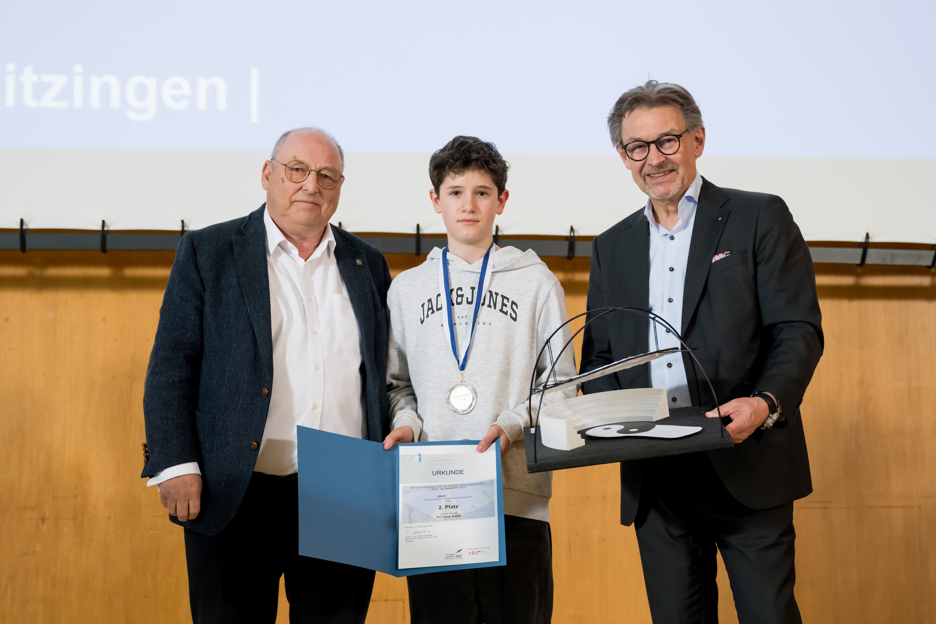 2. Platz: Yin & Yang Arena (Preisgeld: 150 Euro) - Jaron, 6. Klasse, Armin-Knab-Gymnasium Kitzingen